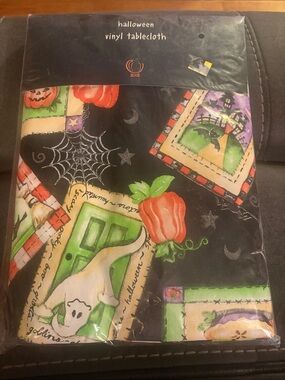 🔥5 FOR $25🔥 Kohl's Halloween Vinyl Tablecloth